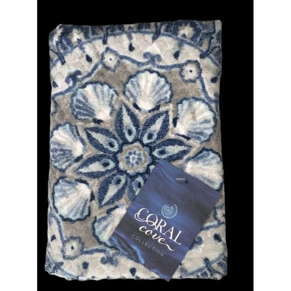 Coral Cove Shell Medallion Plush Hand Towels Set of 2 Beach Summer House Blue